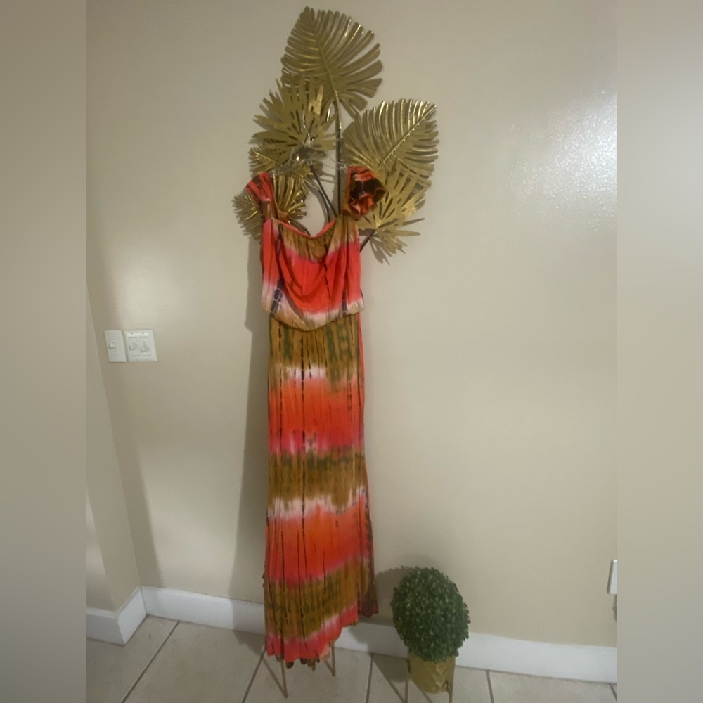 Cameo Orange and Pink Tie-Dye Wall Hanging